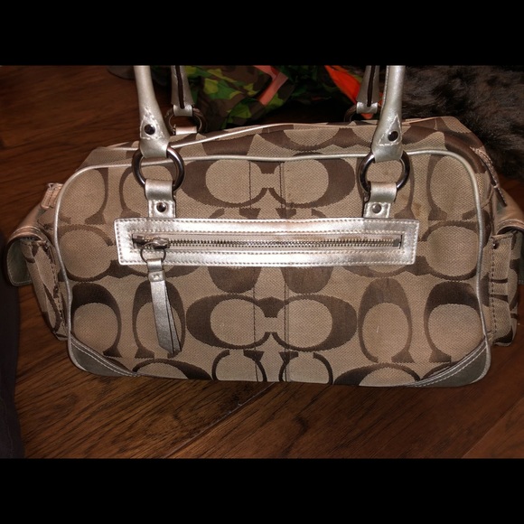 Coach Handle - Picture 1 of 3